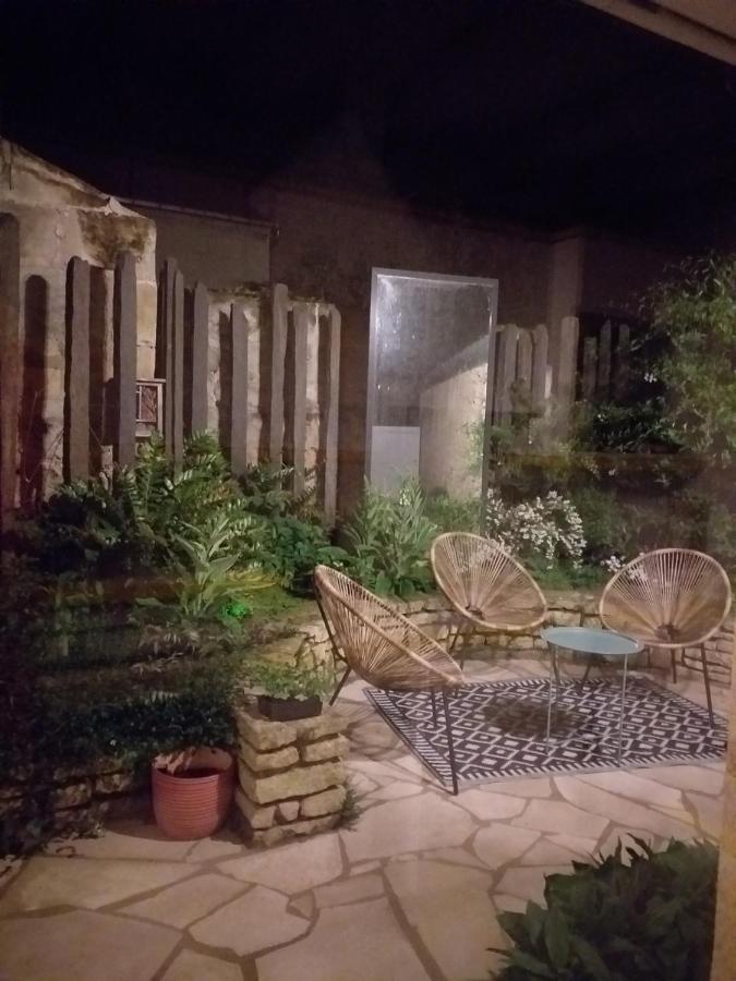 Les Rosiers B&B Cote Loire מראה חיצוני תמונה